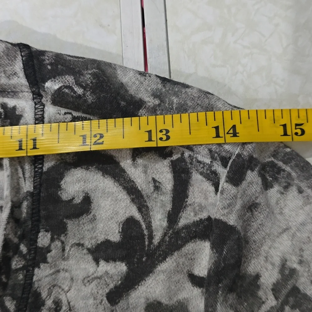 The North Face Gray Print T-shirt Size S/P - Picture 10 of 13